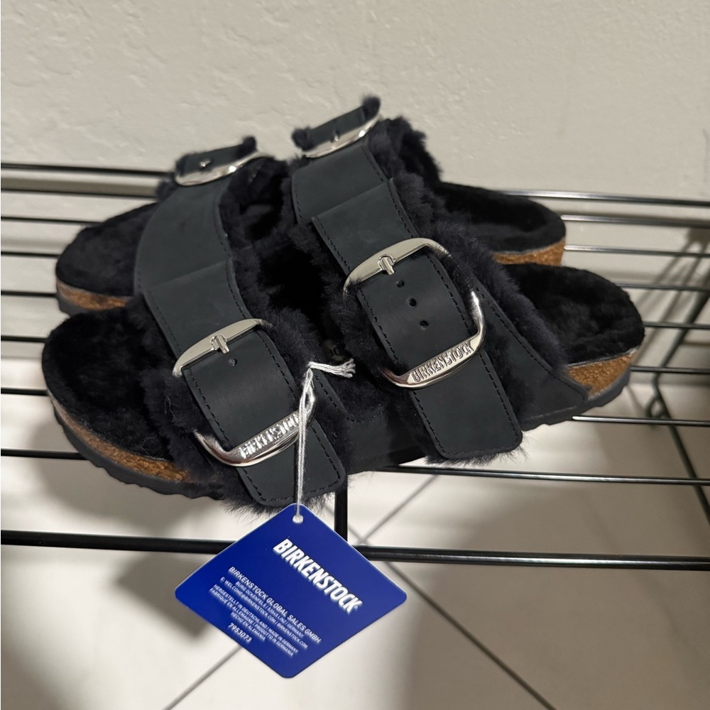Birkenstock Arizona Big Buckle Shearling Black NWT Women’s Size 36 Two Strap - Picture 5 of 12